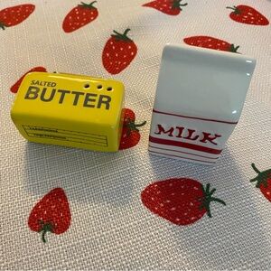 Cracker Barrel Mini Milk Carton & Butter Stick Salt & Pepper Shakers NEW